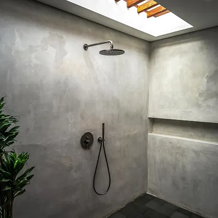 Villa Zarrin Seminyak Bali Luxury 3 Bedroom Villa Exterior photo