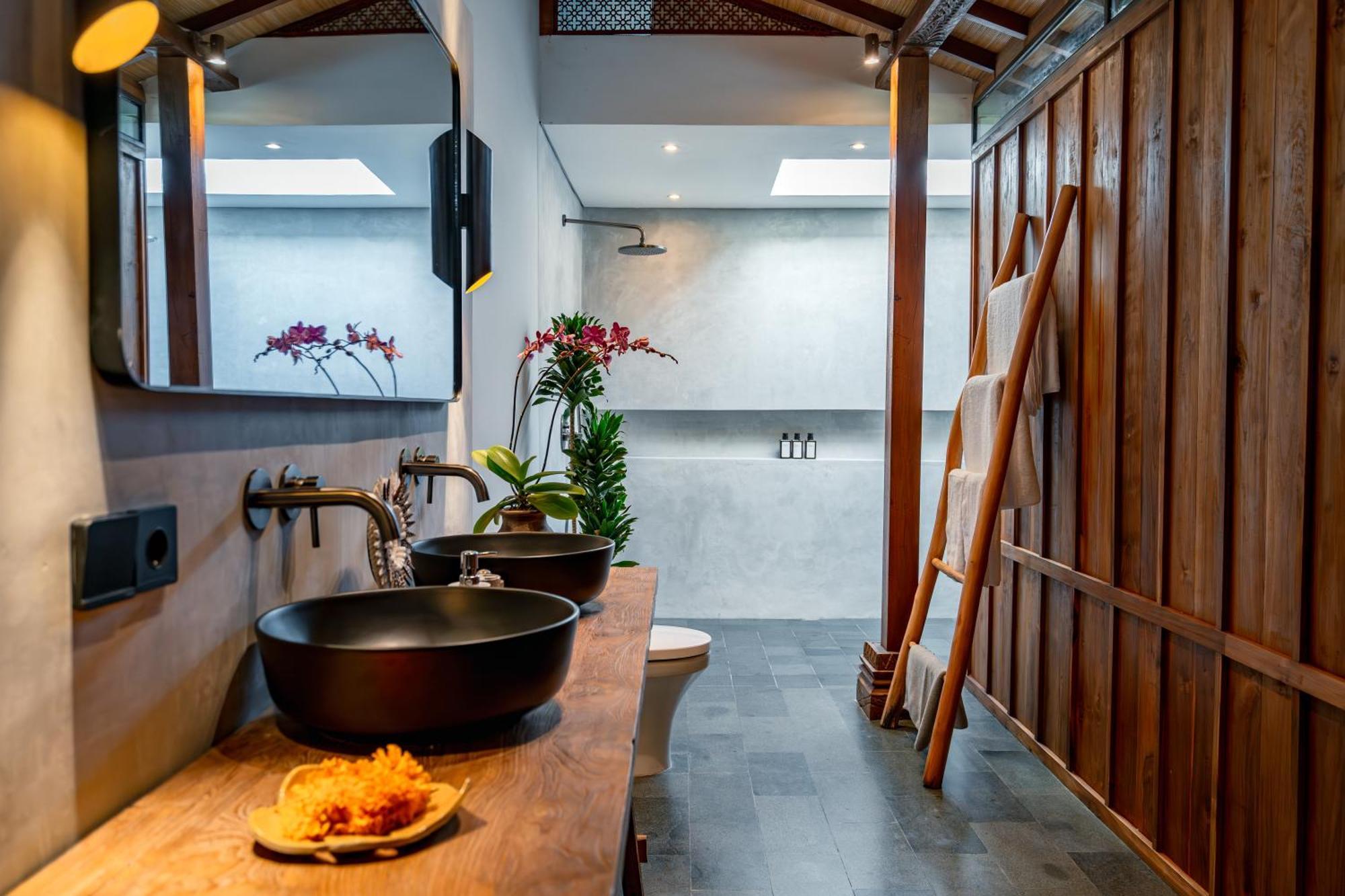 Villa Zarrin Bali Luxury 3 Bedroom Seminyak
