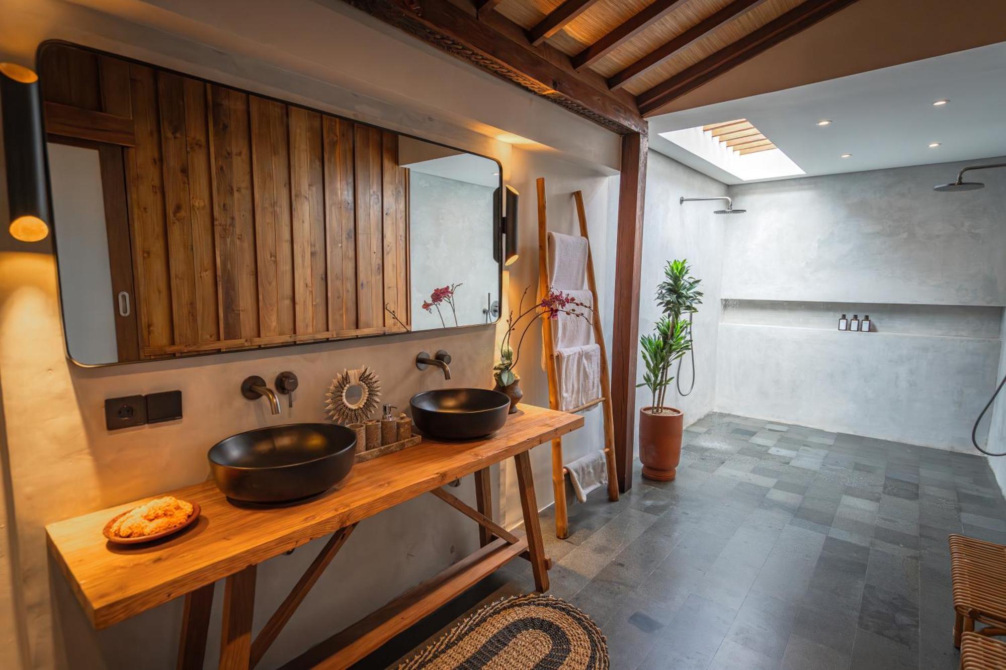Villa Zarrin Bali Luxury 3 Bedroom Seminyak
